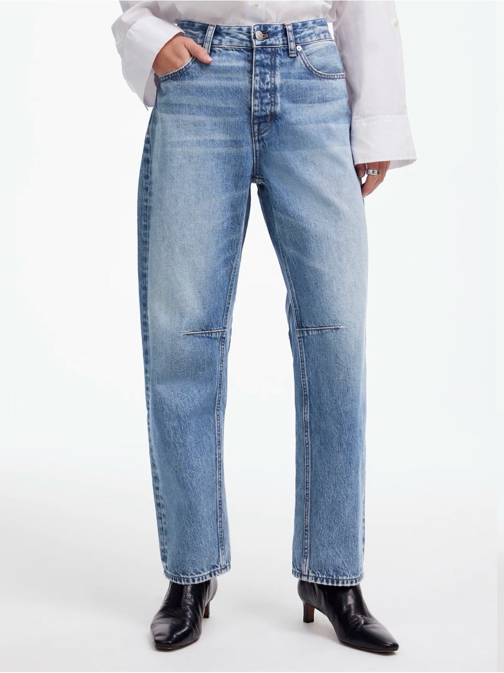 Madewell Women’s Darted Barrel Leg Jeans
